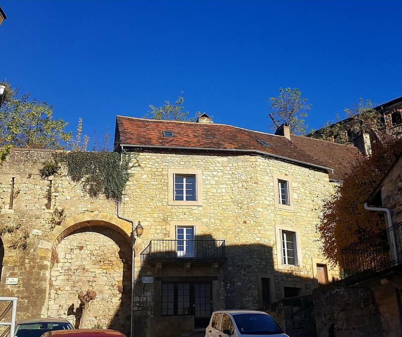 Aux Portes De L'Abbaye Сан-Сиприан Екстериор снимка